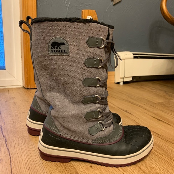 Sorel winter boot - Picture 2 of 6